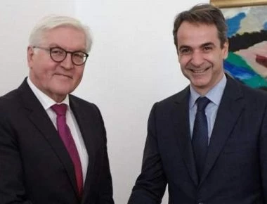 Μητσοτάκης σε Σταϊνμάιερ: «Είχαμε διαφωνήσει εξ' αρχής με την περικοπή των συντάξεων»